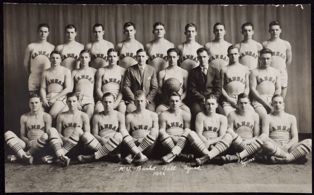 Phog Allen with a University of Kansas basketball team.